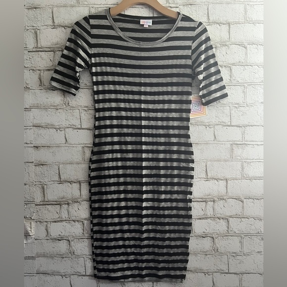 LuLaRoe Dresses & Skirts - NEW! Short Sleeve Striped T-Shirt Midi Dress LuLaRoe Julia size XXS